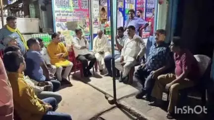 बंशीधरनगर (नगर उंटारी): श्री वंशीधर नगर में भाजपा नेता संजय के बड़े भाई का निधन, पूर्व विधायक भानु प्रताप शाही ने दी श्रद्धांजलि