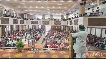 ಅಣ್ಣಿಗೇರಿ: ನಗರದಲ್ಲಿ ಪ್ರತಿಭಾ ಪುರಸ್ಕಾರ ಹಾಗೂ ಗುರುವಂದನ ಕಾರ್ಯಕ್ರಮದಲ್ಲಿ ಭಾಗಿಯಾದ ಶಾಸಕ ಕೋನರಡ್ಡಿ