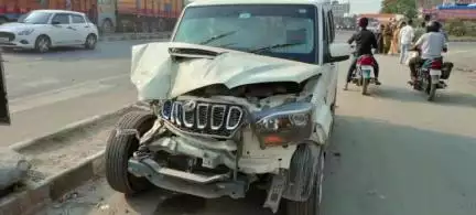 कांटी: एनएच 27 पर सुधा डेयरी के पास स्कॉर्पियो और डंपर की टक्कर, कोई हताहत नहीं