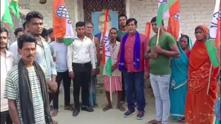 जाले: सहसपुर गांव के वार्ड 8 दलित टोला में हर घर कांग्रेस का झंडा कार्यक्रम आयोजित