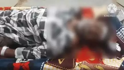 রঘুনাথপুর ১: আড়রা গ্রামে সিঁড়ি থেকে পড়ে মৃত্যু,হাসপাতাল থেকে দেহ উদ্ধার করে PMএ পাঠালো রঘুনাথপুর থানার পুলিশ