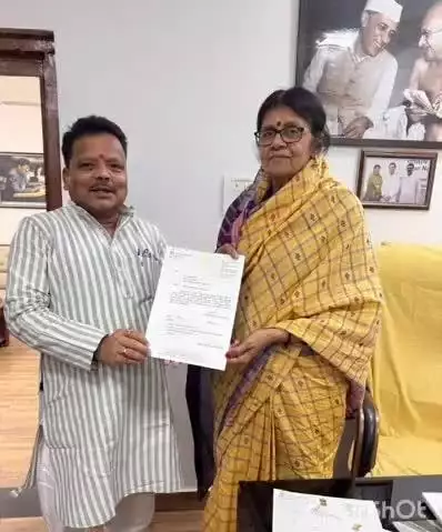 कोरबा सांसद ज्योत्सना महन्त ने चिरमिरी के पूर्व महापौर डोमरु रेड्डी को बनाया अपना प्रतिनिधि