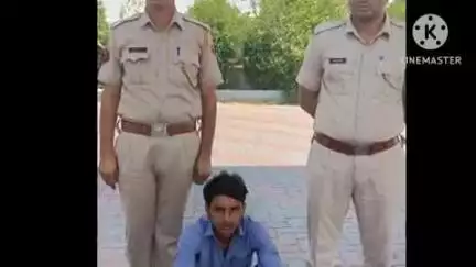 मासलपुर: मासलपुर पुलिस ने ऊंचे गांव से एक शख्स को गिरफ्तार किया, अवैध खनन कर पत्थर भरकर ले जा रहा था, ट्रैक्टर-ट्रॉली की गई ज़ब्त