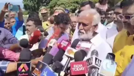 உத்தமபாளையம்: கண்ணகி கோவில் பிரச் சனை குறித்து 2 மாநில அரசு பேச்சுவார்த்தை நடத்த கேரளா அரசுக்கு கடிதம் அனுப்பி யதாக அமைச்சர்சேகர்பாபுபேட்டி