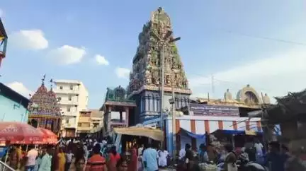 எடப்பாடி: நஞ்சுண்டேஸ்வரர் கோவிலில் அதிமுக பொதுச்செயலாளர் எடப்பாடி பழனிச்சாமி பிறந்தநாள் வழிபாடு