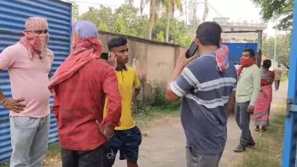 খড়গ্রাম: কেশবপুরে চোলাই মদ তোলার গরম জল ঢেলে দিয়ে ব্যক্তিকে খুনের অভিযোগ, তদন্তে পুলিশ