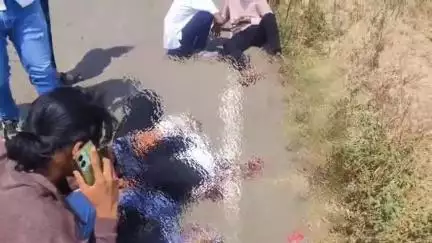नवापूर: भादवड गावाजवळ दोन ठिकाणी दुचाकींचा अपघात ; ४ युवक अपघातात गंभीर जख्मी