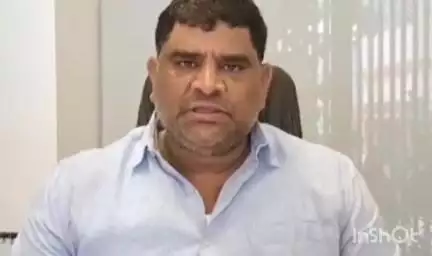कणकवली: लाचखोर तलाठ्यांकडून मुख्यमंत्र्यांचा सिंधुदुर्गात सत्कार : माजी आमदार वैभव नाईक यांचा आरोप