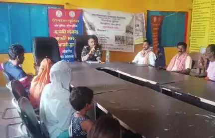 कुरडेग: कुरडेग के डूमरडीह पंचायत में पुलिस ने जन शिकायत समाधान कार्यक्रम का आयोजन किया