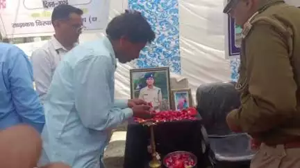 घाट: इंटर कॉलेज थिरपाक में बिना स्मृति सम्मान समारोह का हुआ आयोजन, बेहतरीन कार्य करने वाले लोगों को किया गया सम्मानित