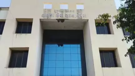 નેત્રંગ: નેત્રંગ મામલતદાર કચેરી ખાતે નાગરિકોને સતર્ક કરી સલામત રાખવા માટે નવું સાયરન મુકવામાં આવ્યું.