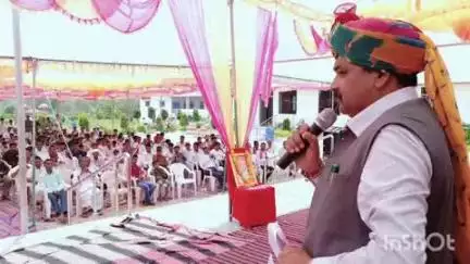 કડાણા: કરવાઇ કંપા આશ્રમ શાળા ખાતે કાર્યક્રમ યોજાયો મંત્રી ઉપસ્થિત રહ્યા