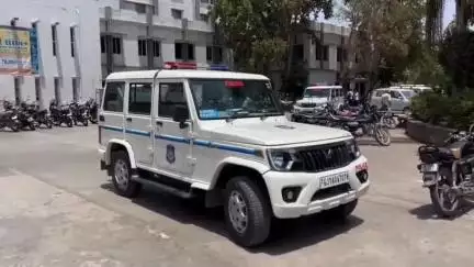 જાફરાબાદ: જાફરાબાદ માં આવેલ દિવ્યા આઇસ ફેક્ટરી પાસે દારૂની બોટલ માંગી બે લોકોએ કર્યો યુવક ઉપર છરી વડે હુમલો