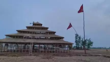 सहार: गुलजारपुर में श्री लक्ष्मीनारायण महायज्ञ की तैयारी में जुटे श्रद्धालु, 14 मई को होगा भव्य जलभरी यात्रा