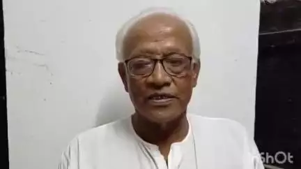 বাগদা: আজ বাগদার সিন্দ্রানিতে বৈঠক করলেন জেলা কংগ্রেসের কার্যকারী সভাপতি কৃষ্ণপদচন্দ্র