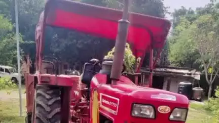 अल्बर्ट एक्का (जारी): कमलपुर तिगरा घाट से बालू लदा ट्रैक्टर ज़ब्त, तस्कर हुए फरार