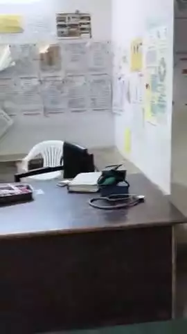 #emergency room thana sangramgarh hospital ka video hai yah badtamiji se baat karte hue Adhikari#