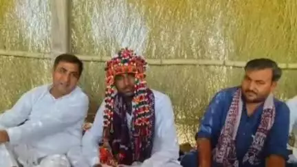 सेड़वा: पूर्व राज्यमंत्री गफूर अहमद ने कायम खलीफा की बस्ती का दौरा किया, आमजन से हुए रूबरू