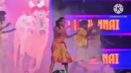நாட்றாம்பள்ளி: ஏரிகொடி பகுதியில் நடைபெற்ற திரைப்பட நடன நிகழ்ச்சி இருகோஷ்டிகளுக்கு இடையே தகராறு போலீசார் லேசான தடியடி