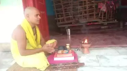 पुनसिया बस्ती/रामानुज शास्त्री,भारत देश की रक्षा एवंसनातन धर्म की रक्षा के लिए पूजा पाठ