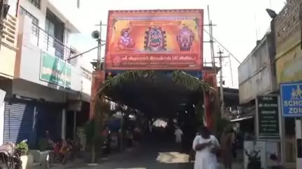 ஆத்தூர்: ஆத்தூர் திரௌபதி அம்மன் கோவிலில் தீமிதி திருவிழாவை முன்னிட்டு இரண்டாயிரத்துக்கும் மேற்பட்ட பெண்கள் பால்குட ஊர்வலம்
