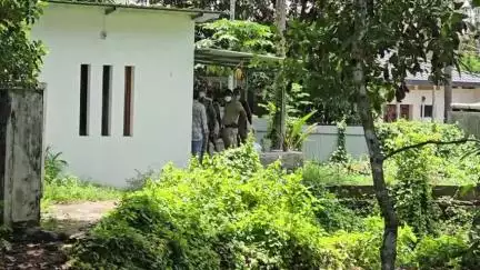 കൊടുങ്ങല്ലൂർ: ശ്രീനാരായണപുരം ശാന്തിപുരത്ത് ഒറ്റയ്ക്ക് താമസിച്ചിരുന്നയാൾ മരിച്ച നിലയിൽ, മൃതദേഹത്തിന് മൂന്നു ദിവസത്തെ പഴക്കം