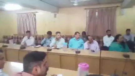 ननखड़ी: सातवें वित्त आयोग के चेयरमैन ने अधिकारियों के साथ बैठक की, ननखड़ी में चल रहे विकास कार्य पर चर्चा की