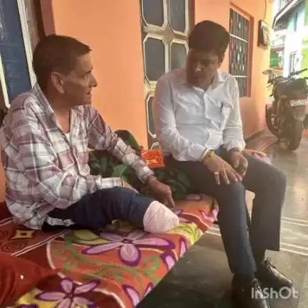 भोरंज: गंभीर बीमारी से पीड़ित श्री जगदीश चंद को केकेसी प्रदेश चेयरमैन राजीव राणा ने दी आर्थिक सहायता