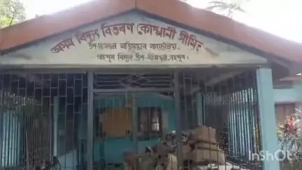 হেলেম: বুৰৈত বিদুৎ বিভাগৰ কৰ্মৰত চেলবেষ্টা এক্কা বিদুৎস্পৃষ্ঠ হৈ মৃত্যু, ইতিমধ্যে মৃতদেহ মৰণোত্তৰ বাবে প্ৰেৰণ