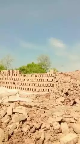 barish Ki vajah se bahut 


bada nuksan hua Hai bhatte walon Ko UP_KR03484