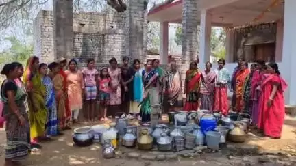 ଜମନକିରା: ସୋଲଘରା ଠାରେ ପାନୀୟ ଜଳ ସମସ୍ୟା ନେଇ ଅଭିଯୋଗ ଆଣିଲେ ଗ୍ରାମବାସୀ #jansamasya