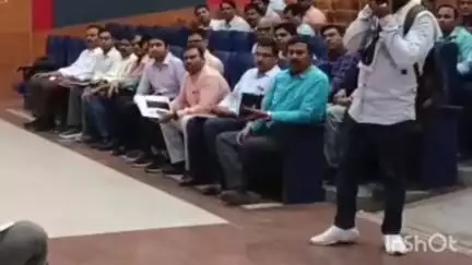 पुरवा: उन्नाव के निराला प्रेक्षा ग्रह का जिला अधिकारी ने किया निरीक्षण, 15 मई को राज्यपाल का होगा आगमन