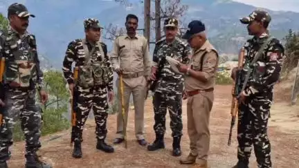 पुल्ला गुमदेश: एसपी अजय गणपति के निर्देश पर पंचेश्वर कोतवाली पुलिस ने नेपाल सीमा से लगे क्षेत्रों में सघन गश्त और चैकिंग अभियान चलाया