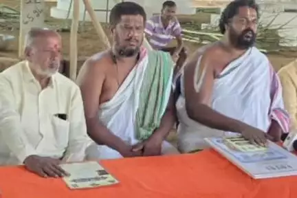 ಚನ್ನಪಟ್ಟಣ: ಕೆಂಗಲ್‌ನಲ್ಲಿ 15ರಿಂದ ವಿಶ್ವಸಂರಕ್ಷಣಾ ಮಹಾ ಯಜ್ಞ: ಕೆಂಗಲ್ ಬಳಿ ದೇವಸ್ಥಾನದ ಮುಖ್ಯ ಪ್ರವರ್ತಕರಾದ ಕಾರ್ತಿಕ್ ಭಟ್