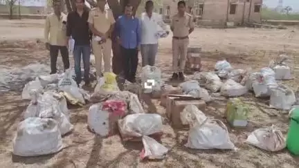 फलौदी: बाप पुलिस ने आबकारी एक्ट के तहत कुल 52 प्रकरणों में किया गया मालखाना का नष्टीकरण