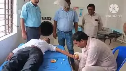 अलौली: सामुदायिक स्वास्थ्य केंद्र अलौली में रक्तदान शिविर का हुआ आयोजन