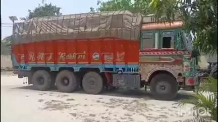 कामडारा: भालूटोली के पास सड़क दुर्घटना में बाइक चालक की मौत, भाग रहे ट्रक को कामडारा पुलिस ने बाकुटोली के पास पकड़ा