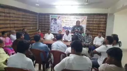 ইটাহার: পশ্চিমবঙ্গে তৃণমূলের ক্ষমতায় আসার ১৫ বছর পূর্তি উপলক্ষ্যে ইটাহার পথাসাথী প্রাঙ্গণে অনুষ্ঠিত তৃণমূলের ধন্যবাদ জ্ঞাপন সভা