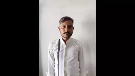 જામકંડોરણા: જામકંડોરણાના માથાભારે શખ્સને ધોરાજી સબ ડિવિઝન મેજિસ્ટ્રેટ દ્વારા રાજકોટ તેમજ જામનગર જિલ્લાની હદમાંથી હદપાર કરવામાં આવ્યો