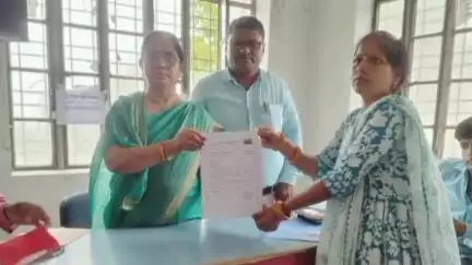 बंदरा: बंदरा बीआरसी भवन में अनुशंसित विद्यालय अध्यापकों को पदस्थापना और योगदान पत्र किए गए वितरित