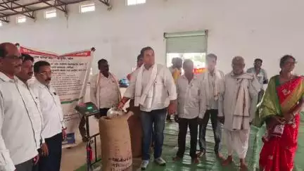 अर्जुनी मोरगाव: विविध कार्यकारी सेवा सहकारी संस्था अर्जुनी मोरगाव येथे आधारभूत धान खरेदी केंद्राचे उद्घाटन संपन्न