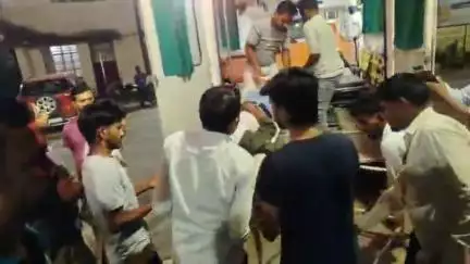 भीषण सड़क दुर्घटना बाइक और टेंपो में सीधी टक्कर एक की हुई मौत दूसरा गंभीर। #लातेहार #latehar #accident #bikeaccident