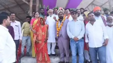 केसली: कृषि उपज मंडी प्रांगण में सामूहिक विवाह सम्मेलन का हुआ आयोजन, विधायक हुए शामिल