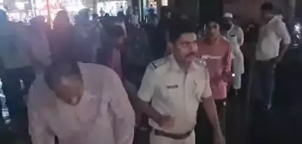 ಗೋಕಾಕ: ಗೋಕಾಕ ಪಟ್ಟಣದಲ್ಲಿ ಭಾರಿ ಮಳೆ,ಚರಂಡಿಯಲ್ಲಿ ಕೊಚ್ಚಿ ಹೋದ ವ್ಯಕ್ತಿ#localissue