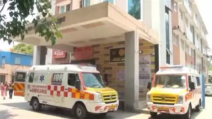 ஆத்தூர்: அரசு மருத்துவமனையில் 12ம் தேதி பிறந்த 5 குழந்தைகளுக்கு அதிமுக சார்பில் தங்க மோதிரம், வெள்ளி கொலுசு