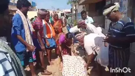 ಲಕ್ಷ್ಮೇಶ್ವರ: ಅನಾಥ ಶವ ಅಂತ್ಯ ಸಂಸ್ಕಾರ ಮಾಡಿದ ಬಟ್ಟೂರು ಗ್ರಾಮಸ್ಥರು