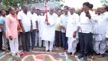 ಇಂಡಿ: ಲಚ್ಯಾನ ಗ್ರಾಮದಲ್ಲಿ ರಸ್ತೆ ಅಭಿವೃದ್ಧಿ ಕಾಮಗಾರಿ ಭೂಮಿಪೂಜೆ ಮಾಡಿದ ಶಾಸಕ ಯಶವಂತರಾಯಗೌಡ ಪಾಟೀಲ್