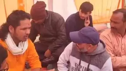 पाटी: आरएसएस स्वयंसेवक बलराज पाटनी के नेतृत्व में स्थानीय लोगों ने पाटी में स्थाई प्रभारी चिकित्साधिकारी की मांग उठाई