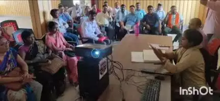 संझौली: संझौली प्रखंड मुख्यालय के सभागार में प्रखंड स्तरीय बीएलओ का एक दिवसीय प्रशिक्षण आयोजित किया गया