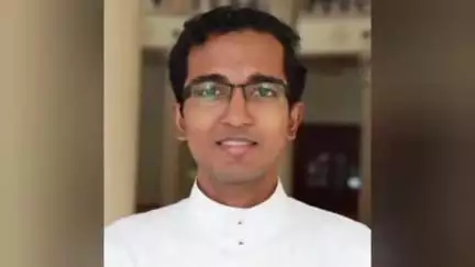 കുന്നംകുളം: എരുമപ്പെട്ടി പതിയാരം സെന്റ് ജോസഫ്സ് പള്ളി വികാരിയെ പള്ളിയിലെ കിടപ്പുമുറിയിൽ തൂങ്ങിമരിച്ച നിലയിൽ കണ്ടെത്തി